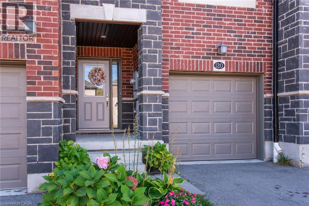 120 Monarch Woods Drive, Kitchener, Ontario  N2P 2N7 - Photo 2 - 40874182