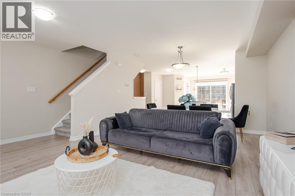 120 Monarch Woods Drive, Kitchener, Ontario  N2P 2N7 - Photo 9 - 40874182
