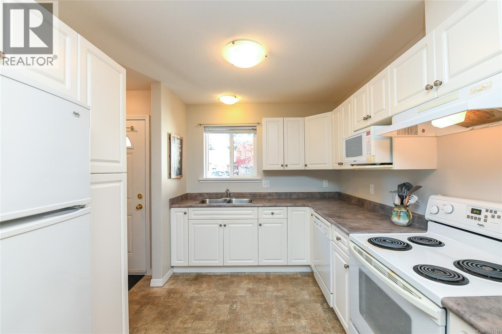25 2197 Murrelet Dr