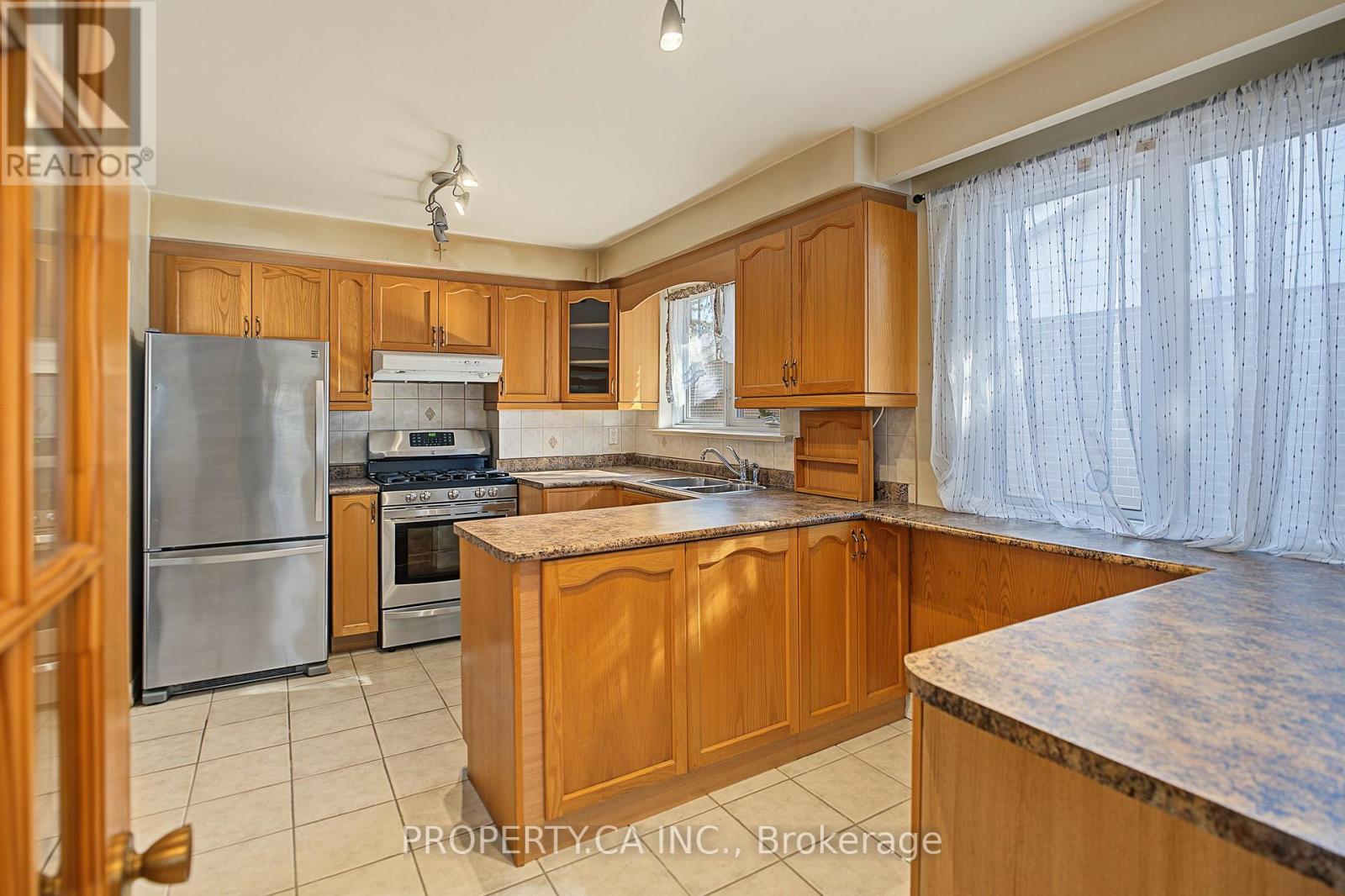 63 Bennett Road, Toronto, Ontario  M1E 3Y2 - Photo 12 - E14117576