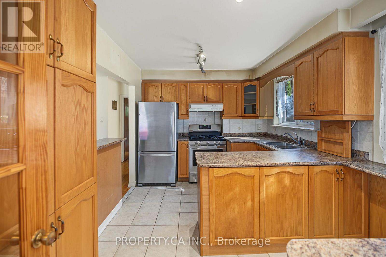 63 Bennett Road, Toronto, Ontario  M1E 3Y2 - Photo 11 - E14117576