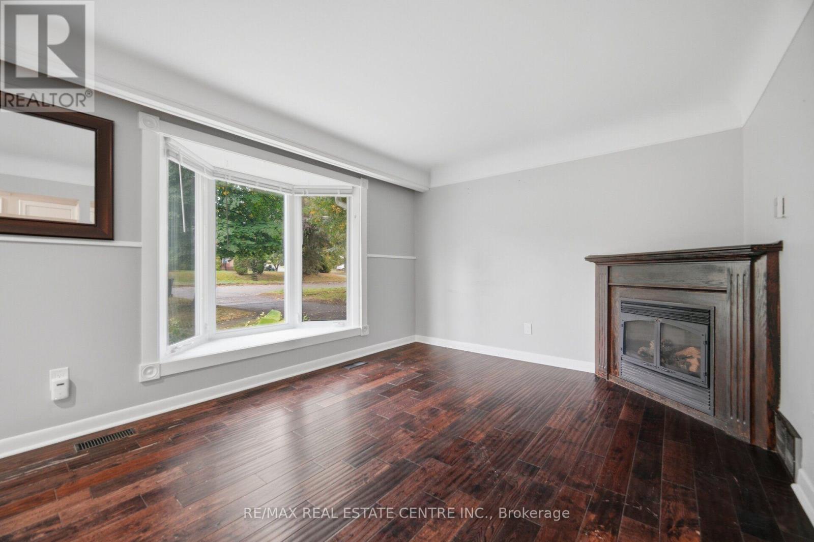 4 Lincoln Crescent, Guelph, Ontario  N1E 1Y8 - Photo 8 - X14118312