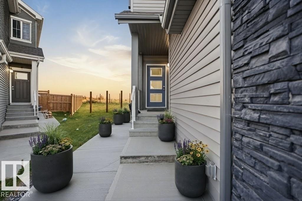 4072 Kinsella Wy Sw, Edmonton, Alberta  T6W 4J7 - Photo 2 - E4512325
