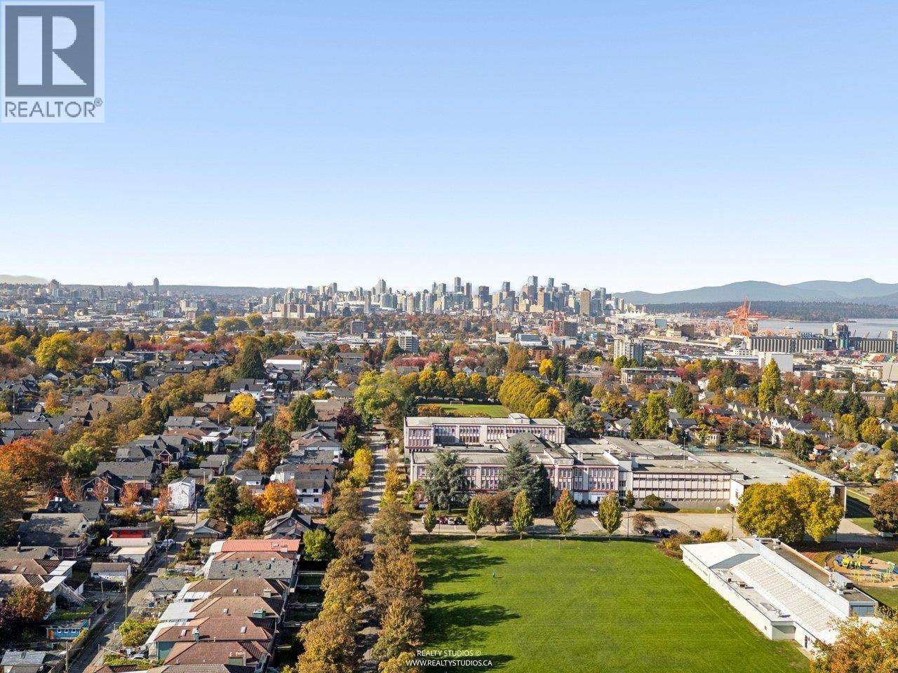 850 NANAIMO STREET