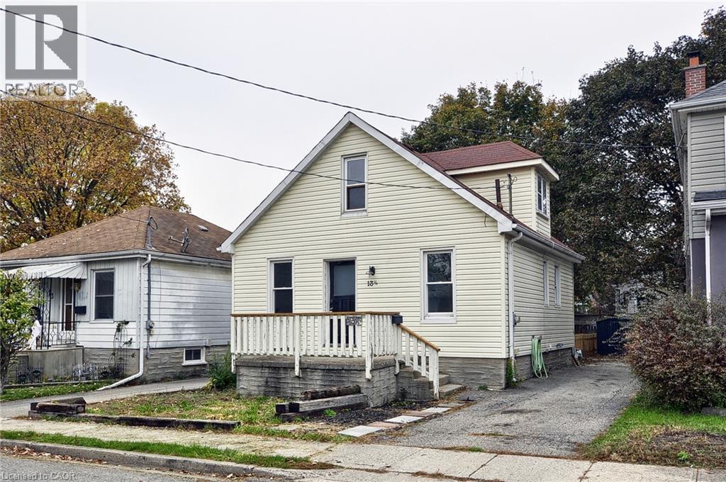 13 1/2 WATERSIDE Avenue, Cambridge, Ontario