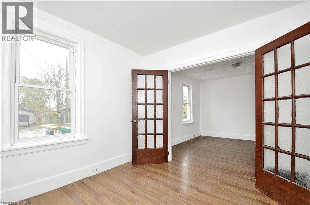13 1/2 Waterside Avenue, Cambridge, Ontario  N1R 1E8 - Photo 3 - 40866006