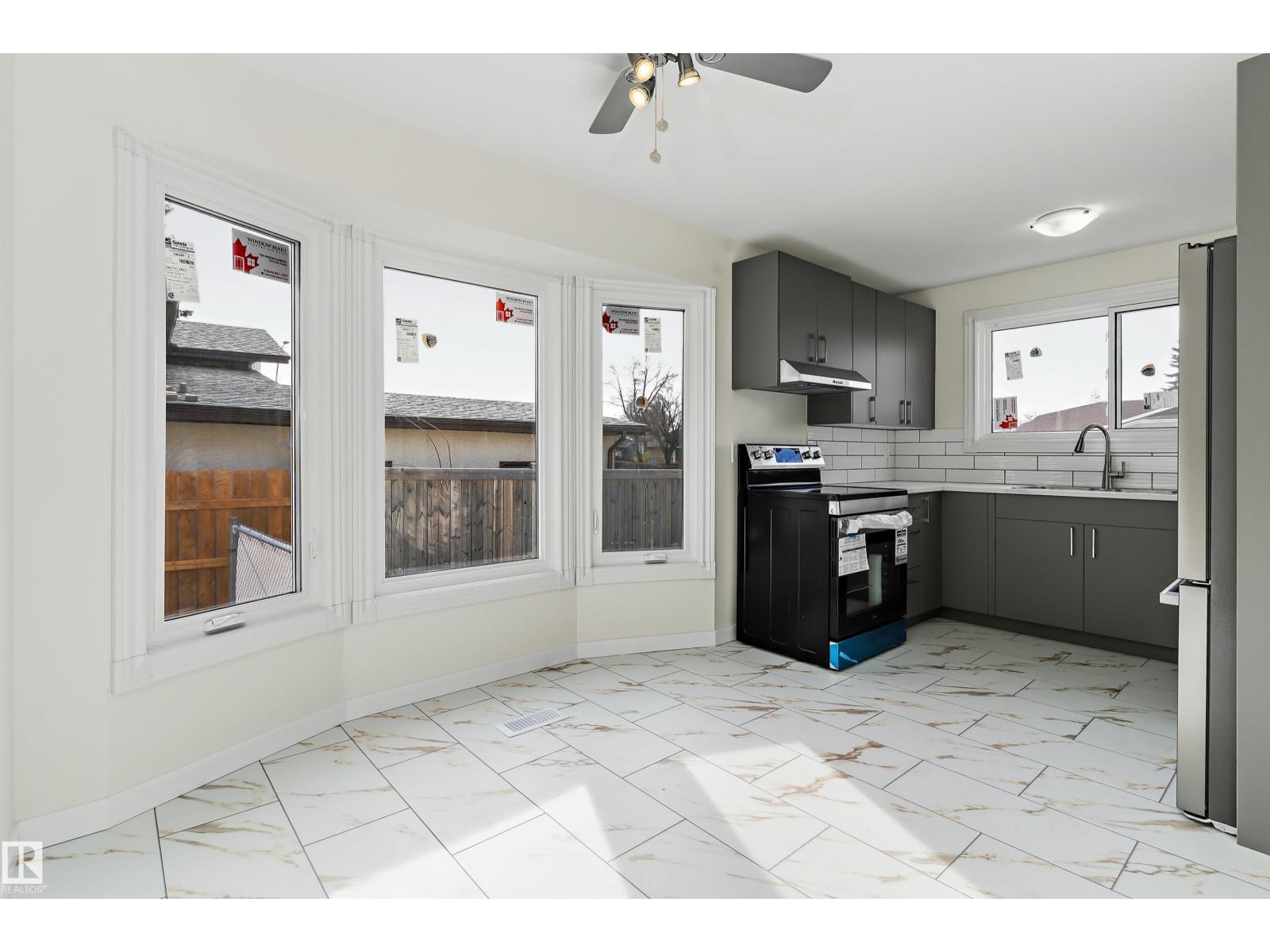 156 DUNLUCE RD NW