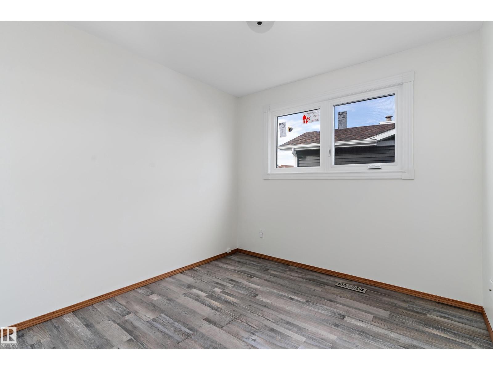 156 DUNLUCE RD NW