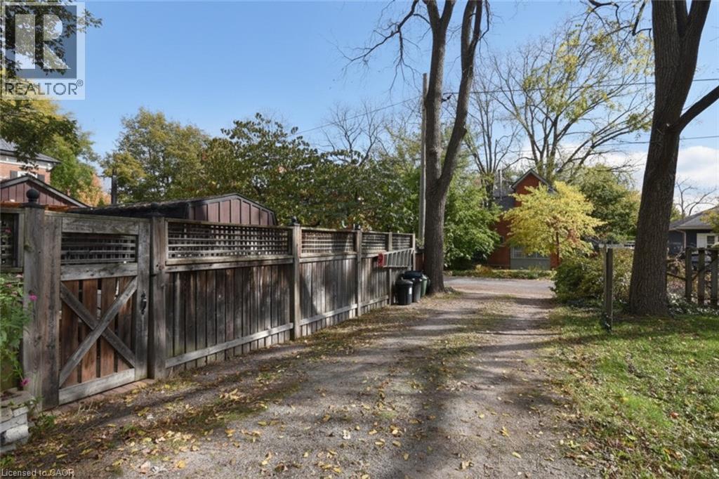 114 Melville Street, Dundas, Ontario  L9H 2A5 - Photo 29 - 40872917