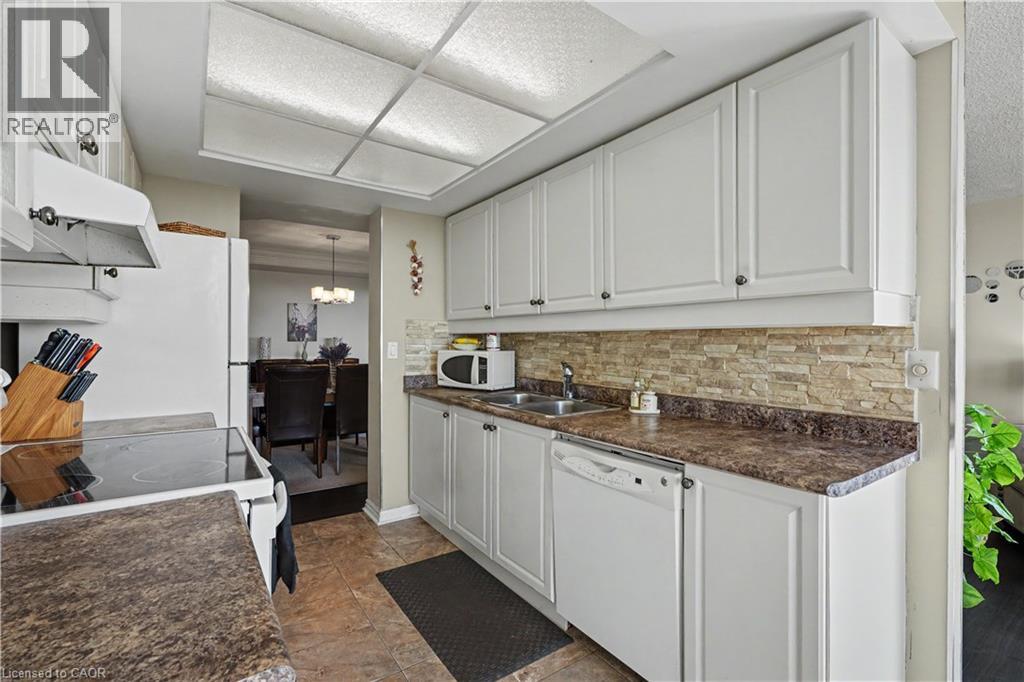 45 Kingsbridge Garden Circle Unit# 2407, Mississauga, Ontario  L5R 3K4 - Photo 6 - 40874147