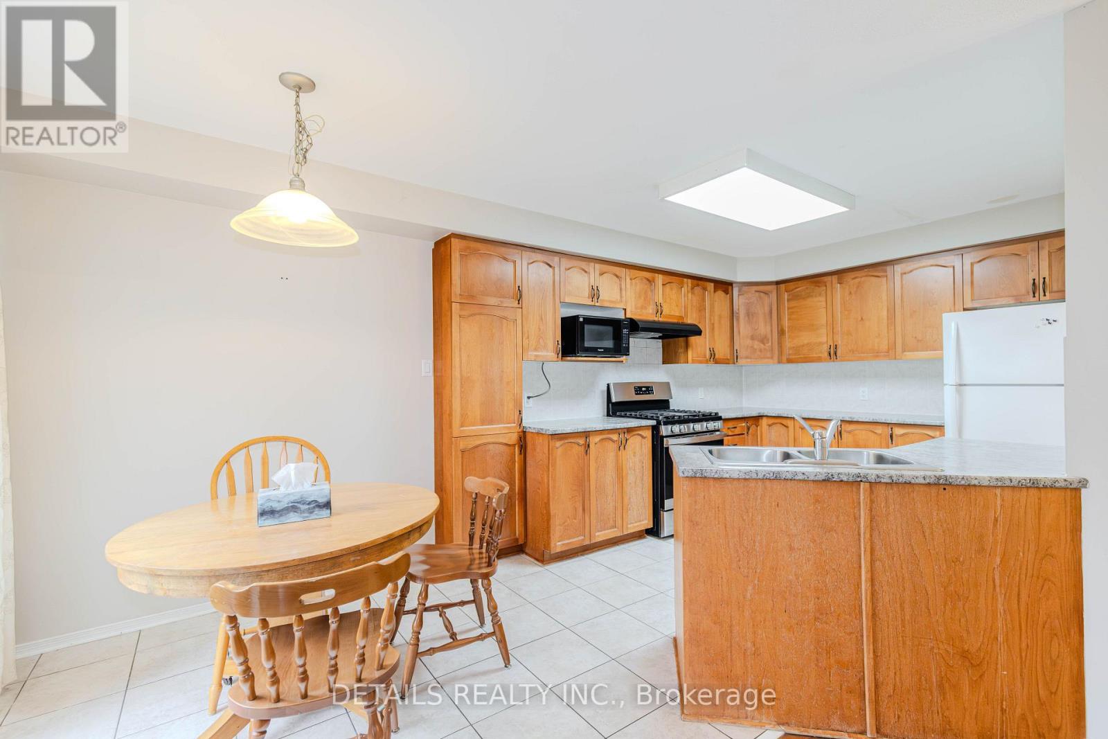 143 Gatespark Private, Ottawa, Ontario  K2T 1K9 - Photo 9 - X14118448