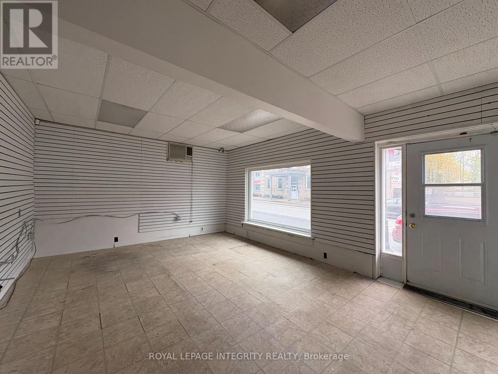 B - 26 Wilson Street W, Perth, Ontario  K7H 2M9 - Photo 4 - X14118528