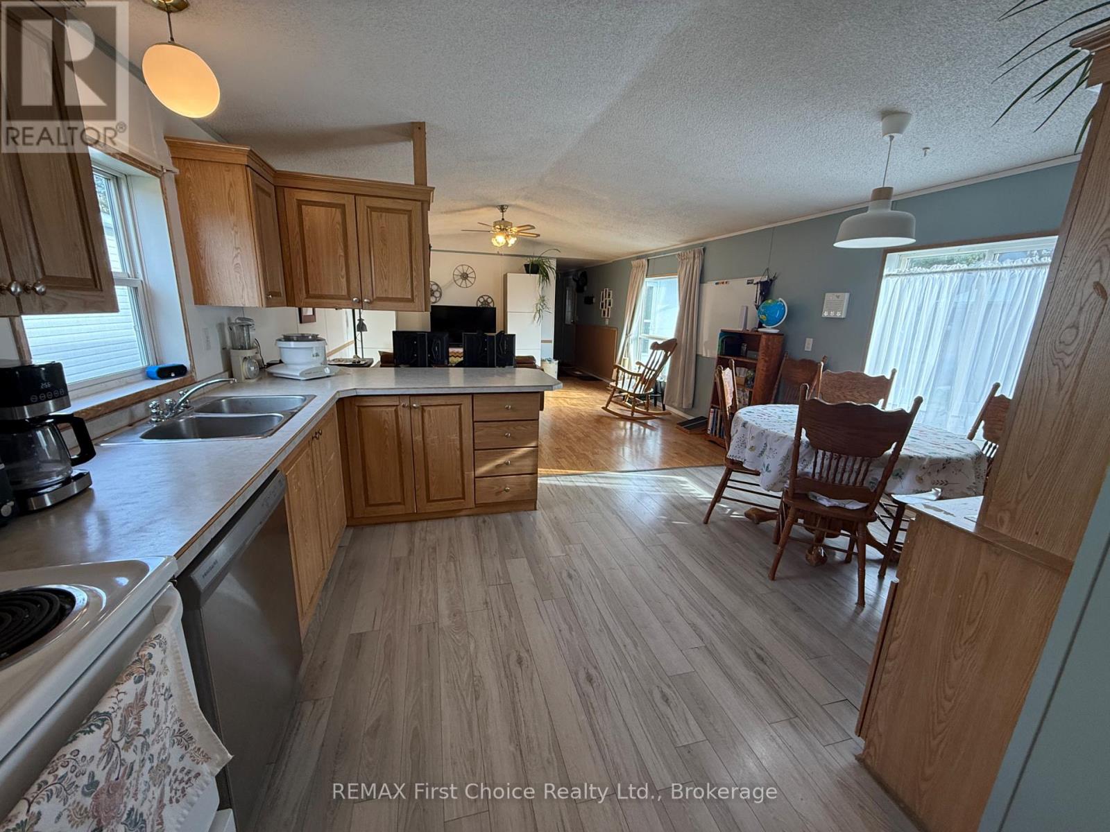 2 -18010 Highway 17w Highway, Kenora Remote Area, Ontario  P8N 3G2 - Photo 3 - X14118548