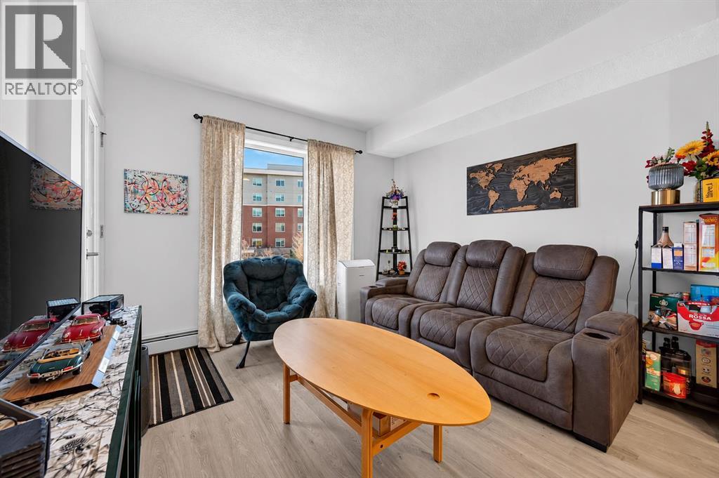 206, 700 Shawnee Square SW