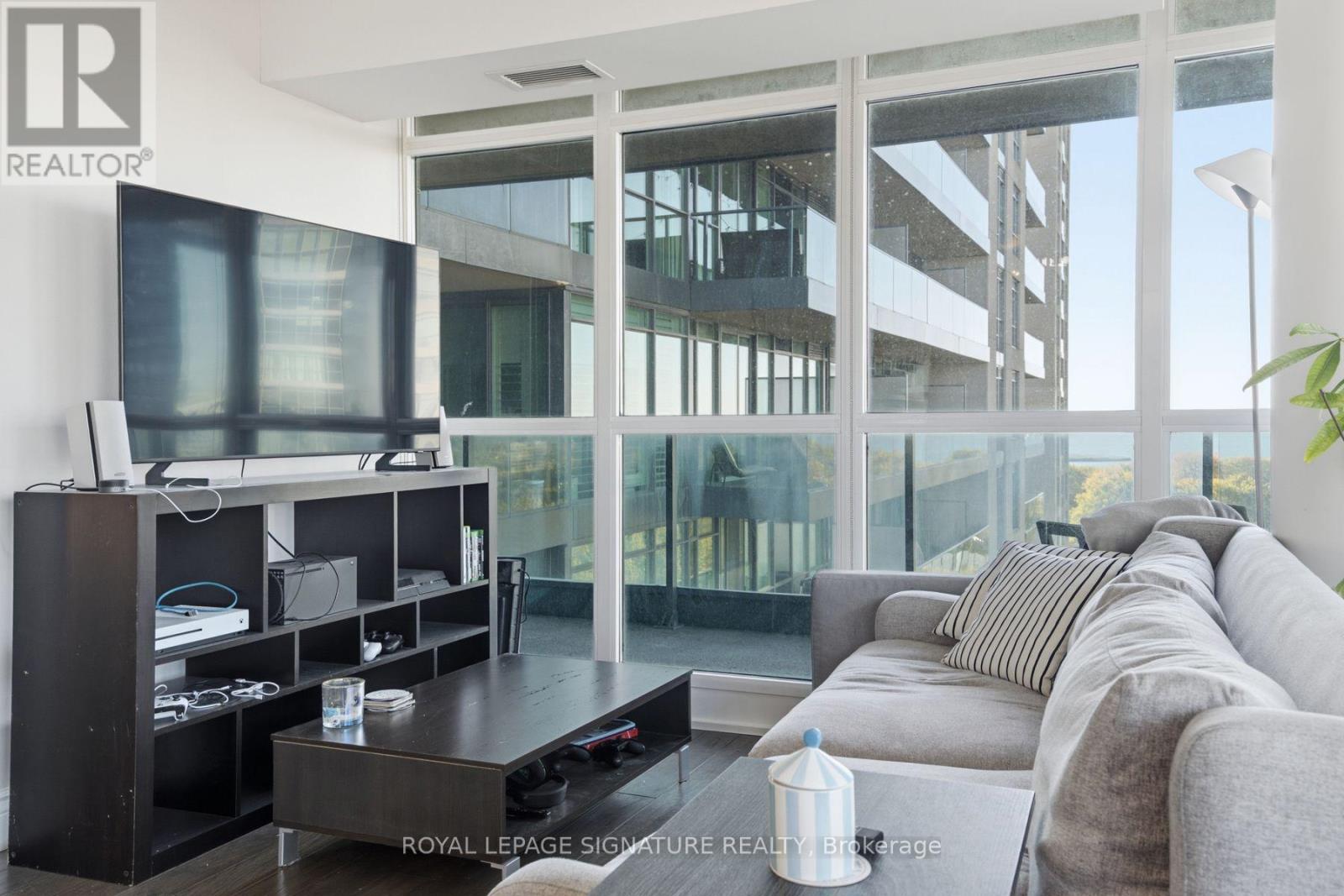 1359 - 209 Fort York Boulevard, Toronto, Ontario  M5V 4A1 - Photo 6 - C14118566