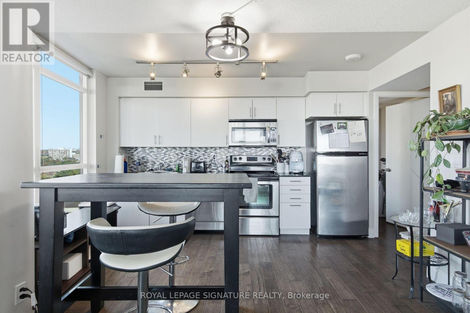 1359 - 209 Fort York Boulevard, Toronto, Ontario  M5V 4A1 - Photo 8 - C14118566