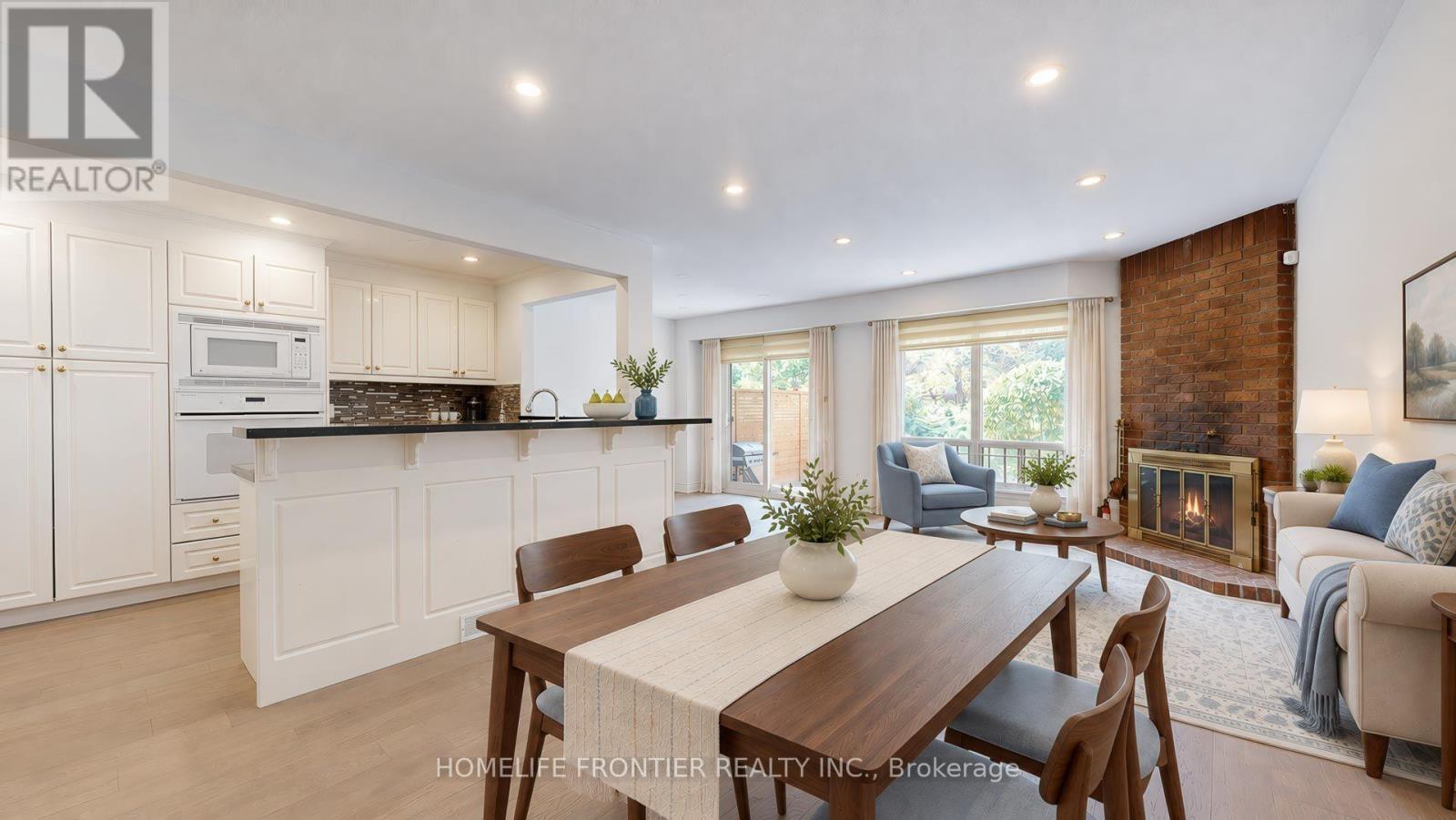 74 Flaming Roseway, Toronto, Ontario  M2N 5W8 - Photo 10 - C14118580