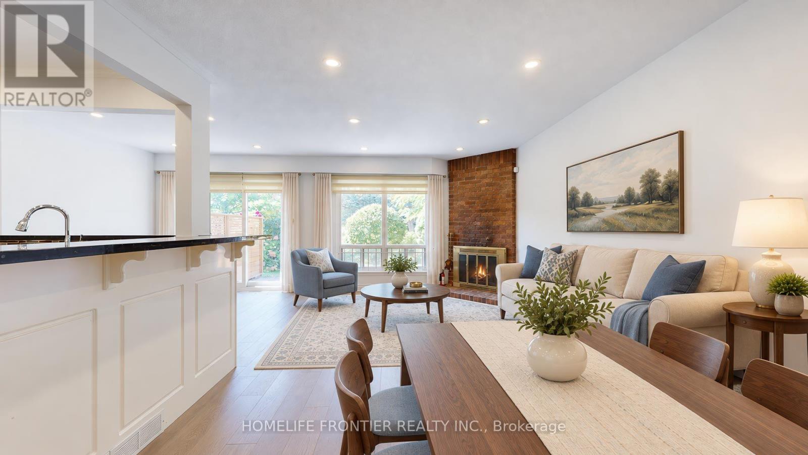 74 Flaming Roseway, Toronto, Ontario  M2N 5W8 - Photo 5 - C14118580