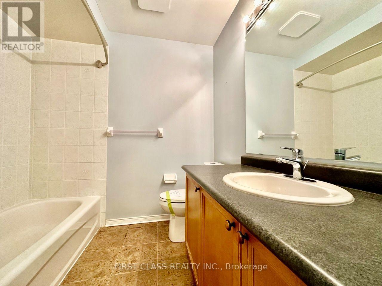 85 Shenandoah Drive, Whitby, Ontario  L1P 1T4 - Photo 21 - E14118578