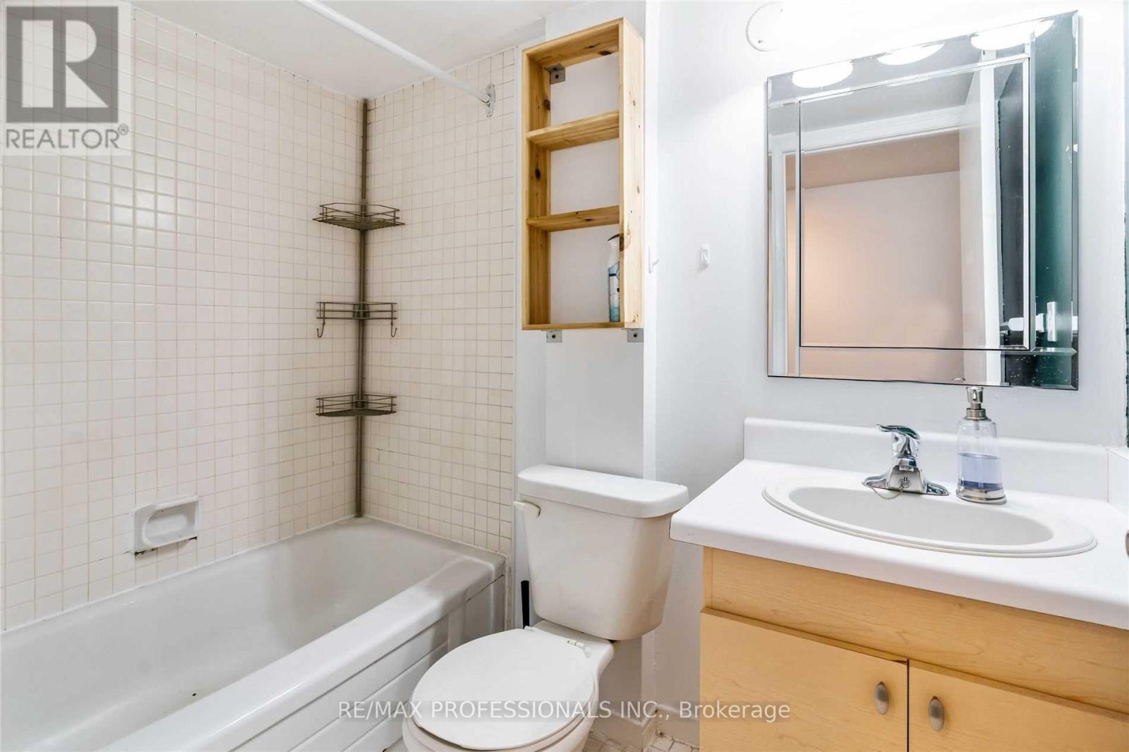 1 - 39 Albemarle Avenue, Toronto, Ontario  M4K 1H6 - Photo 6 - E14118588