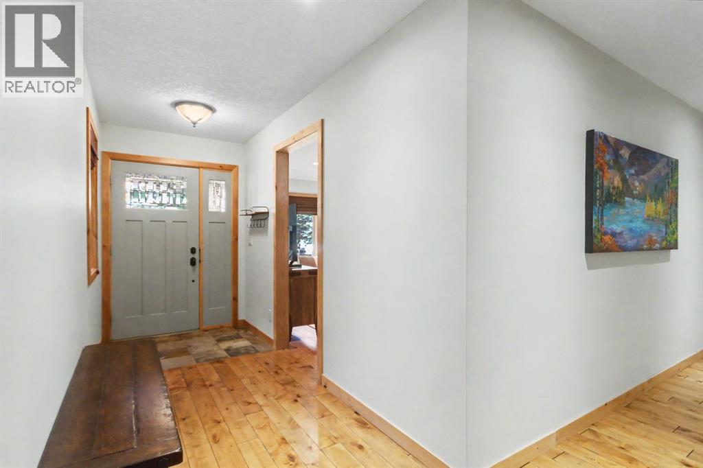 126b Rundle Crescent, Canmore, Alberta  T1W 2L6 - Photo 23 - A2354662