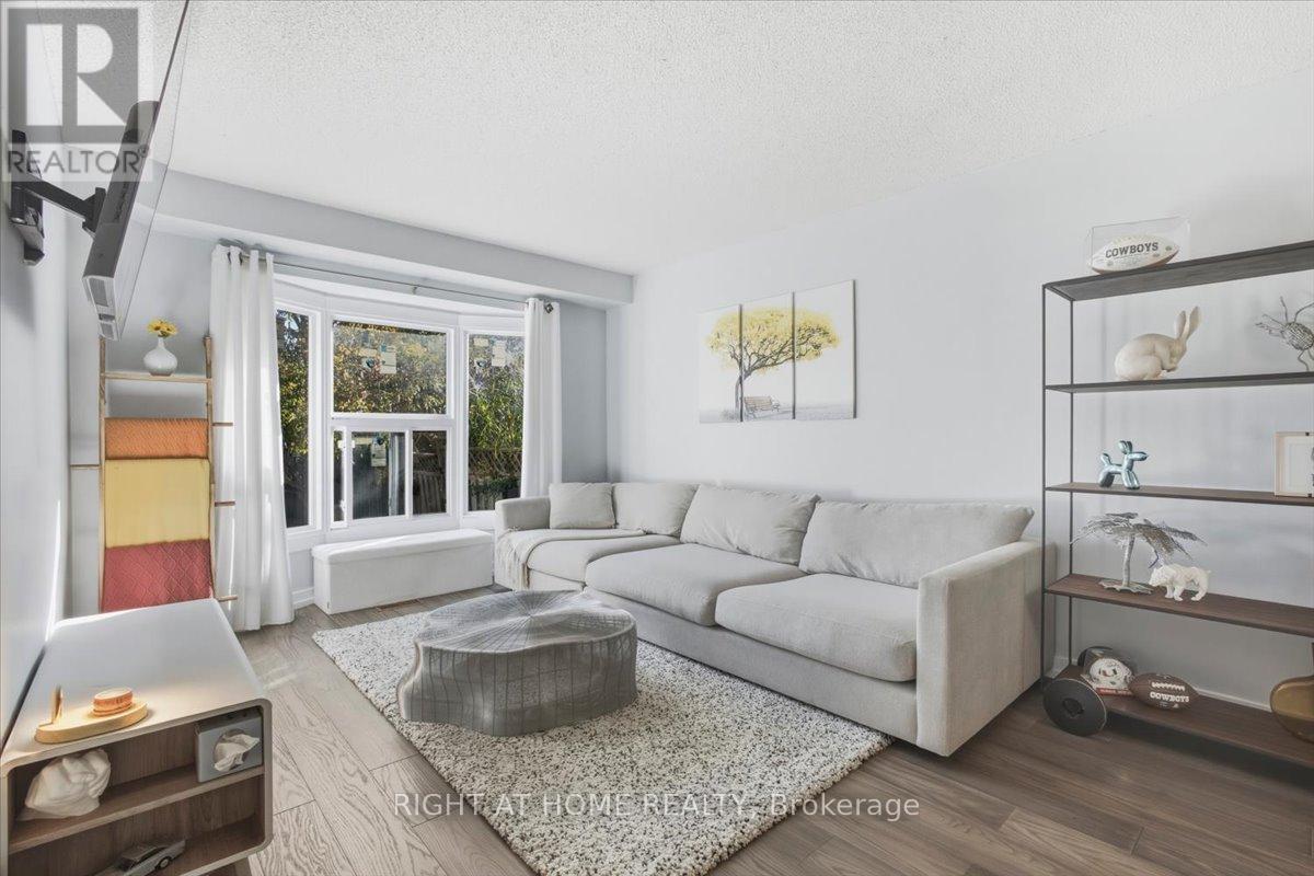 31 Sunbird Boulevard, Georgina, Ontario  L4P 3R9 - Photo 7 - N14118462
