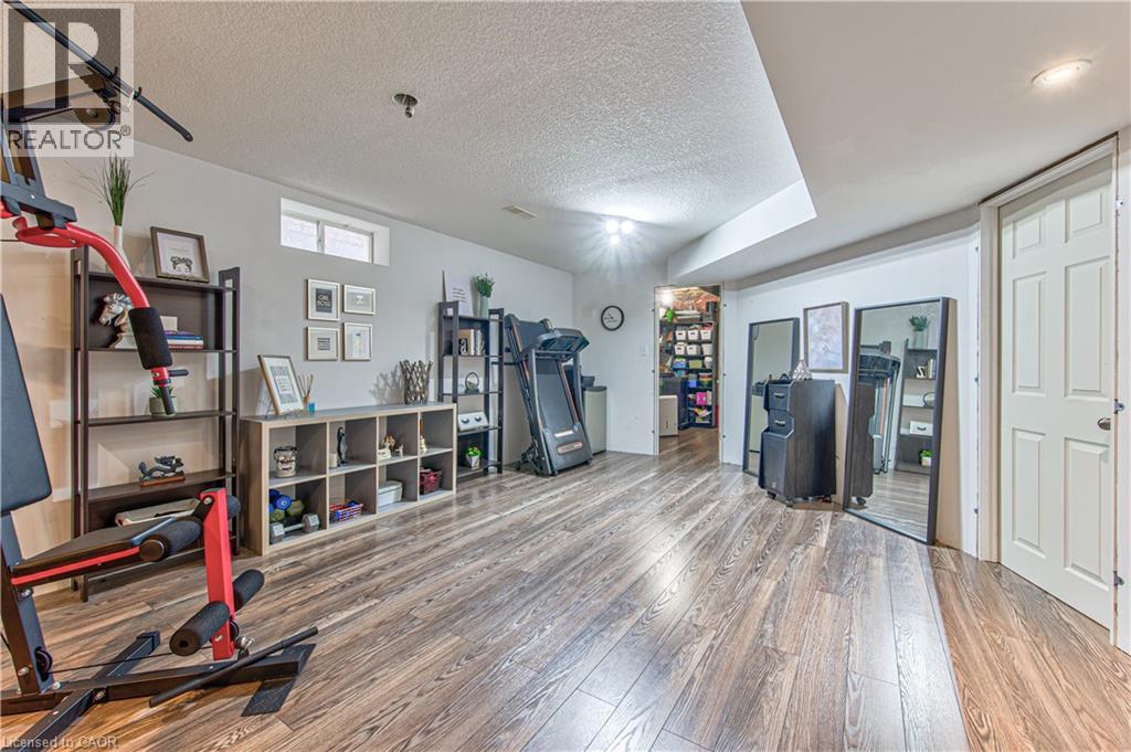 87 Isaiah Drive, Kitchener, Ontario  N2E 0B2 - Photo 35 - 40874106