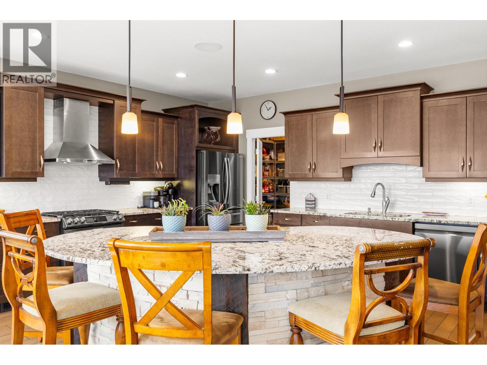 13071 East Ridge Drive
