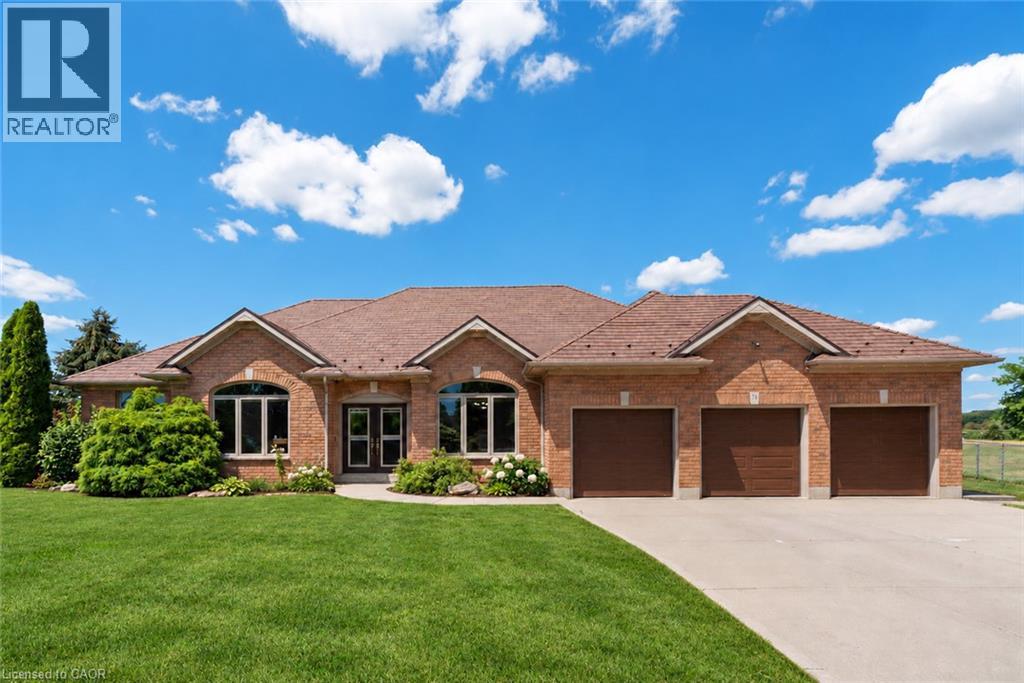 18 FEATHERSTONE Avenue, Selkirk, Ontario