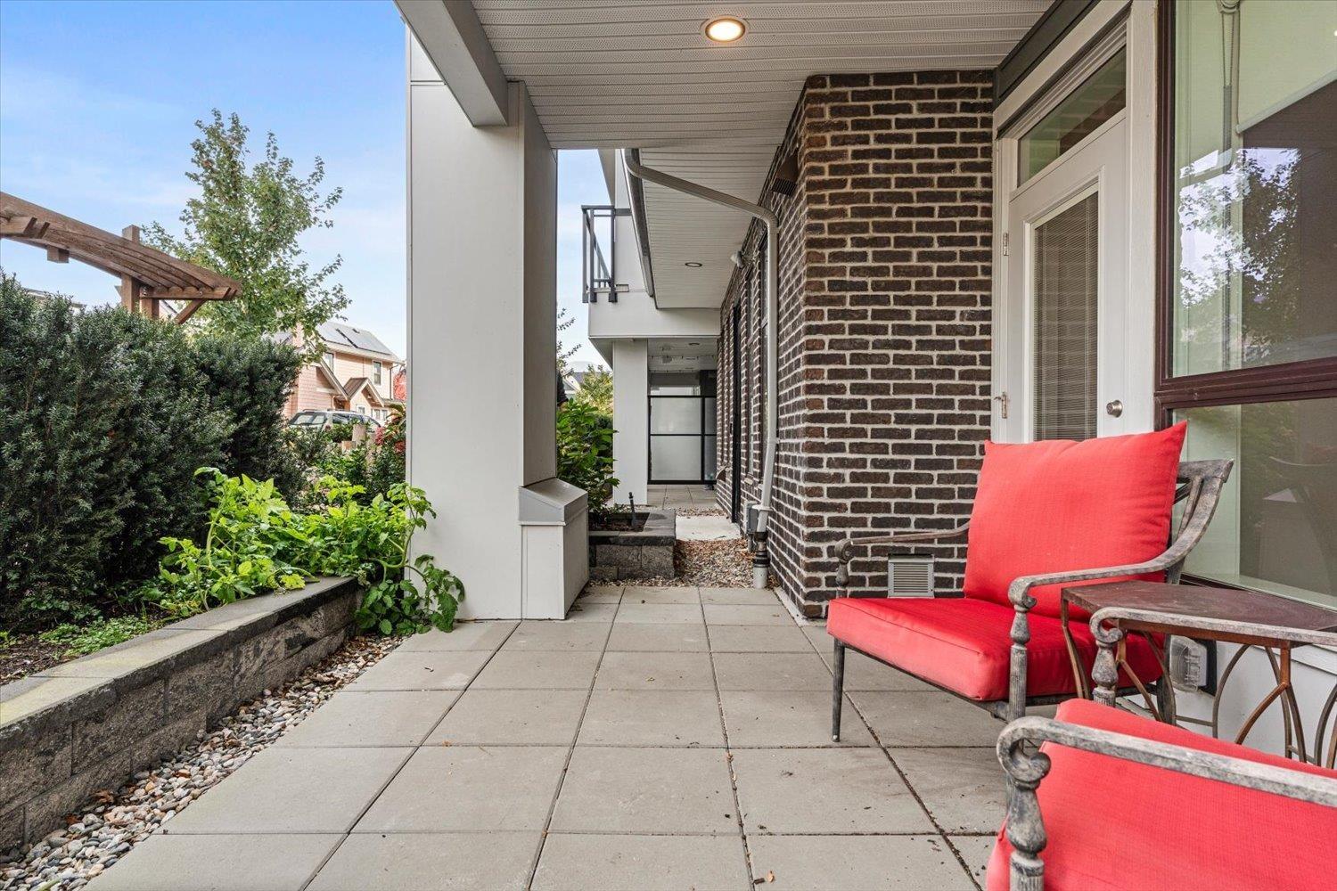 104 6045 CHILLIWACK RIVER ROAD|Sardis South
