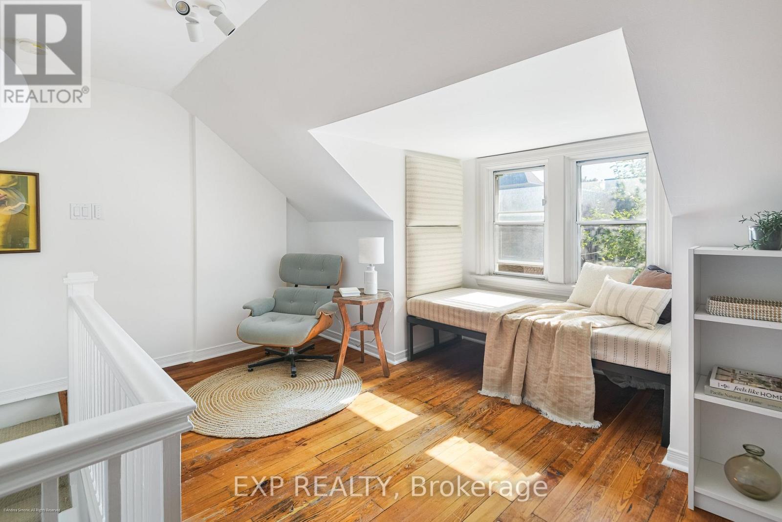 6 Louise Avenue, Toronto, Ontario  M6C 1E4 - Photo 23 - C14118602