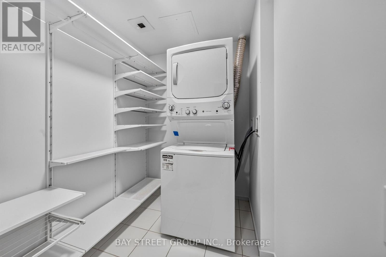 1803 - 125 Peter Street, Toronto, Ontario  M5V 0M2 - Photo 19 - C14118660