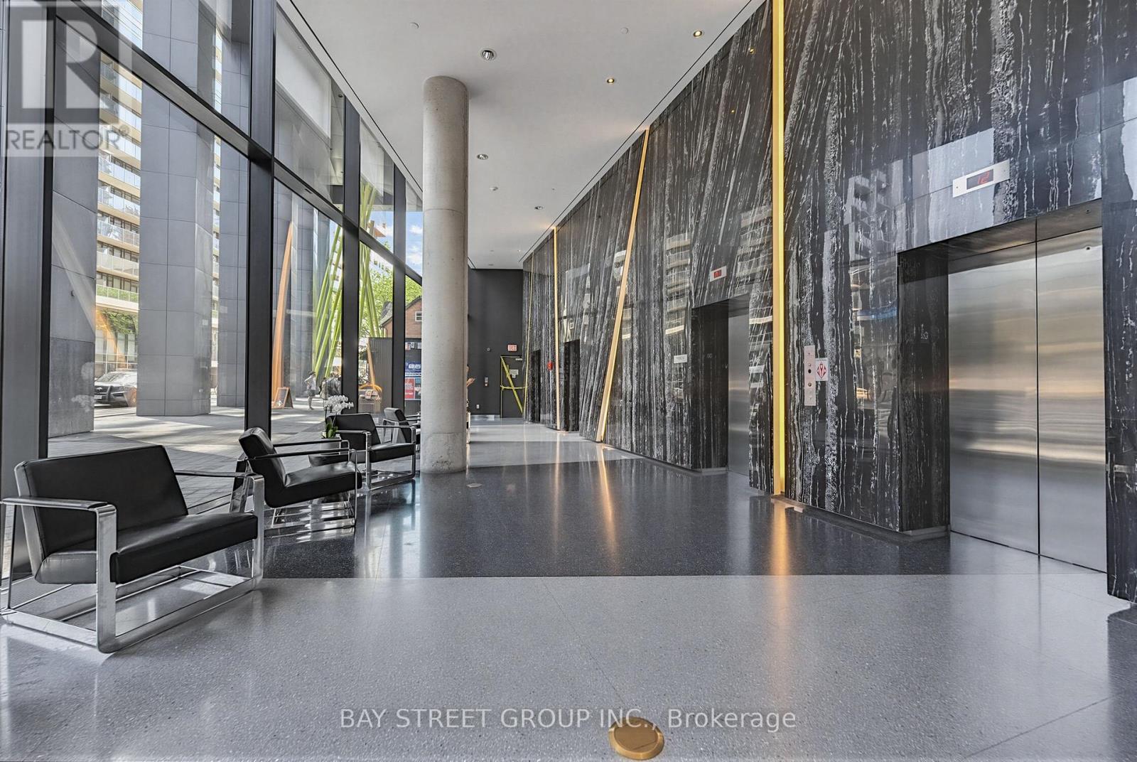 1803 - 125 Peter Street, Toronto, Ontario  M5V 0M2 - Photo 34 - C14118660