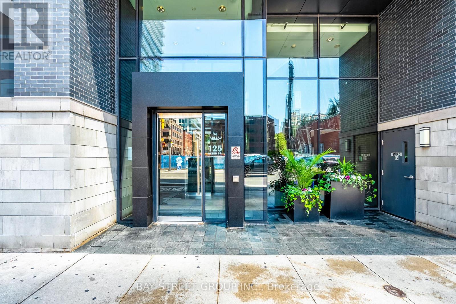1803 - 125 Peter Street, Toronto, Ontario  M5V 0M2 - Photo 36 - C14118660