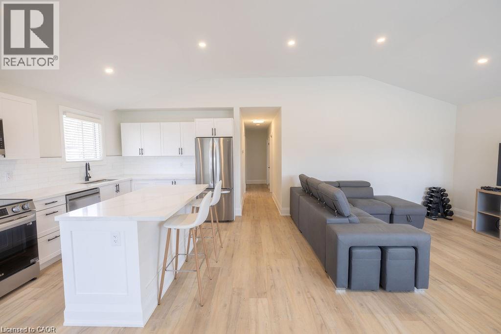 93 Purdy Crescent Unit# 1 - Upper, Hamilton, Ontario  L9A 3B5 - Photo 4 - 40869452