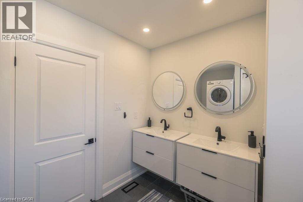 93 Purdy Crescent Unit# 1 - Upper, Hamilton, Ontario  L9A 3B5 - Photo 21 - 40869452