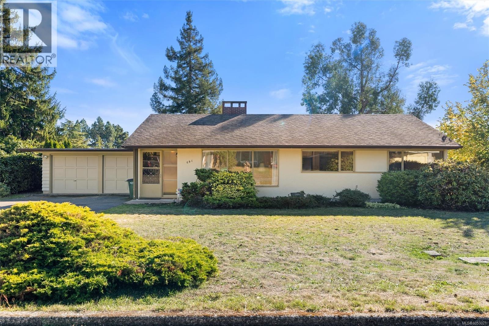 641 Jones Terr, Saanich, British Columbia