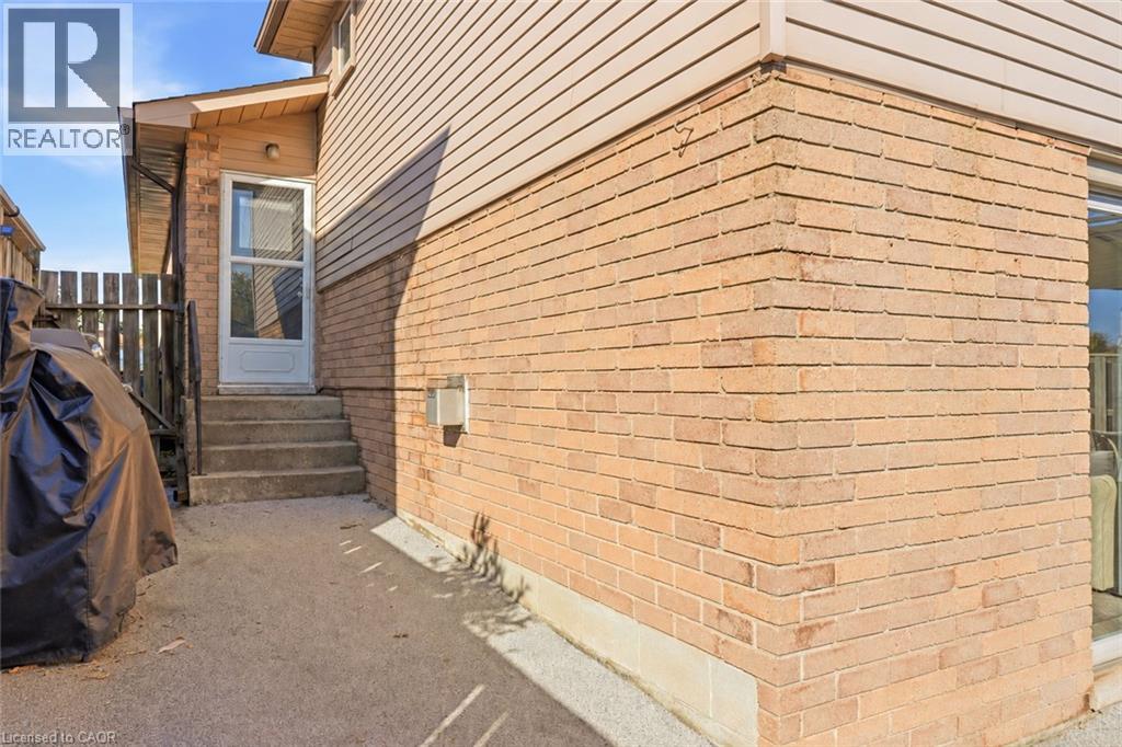 60 Glenayr Street, Hamilton, Ontario  L9C 7J3 - Photo 29 - 40874192