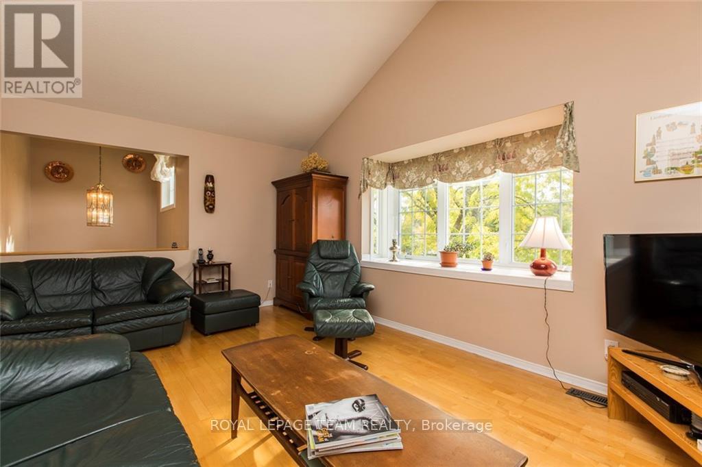 1495 Delia Crescent N, Ottawa, Ontario  K4A 2Y4 - Photo 7 - X14118662