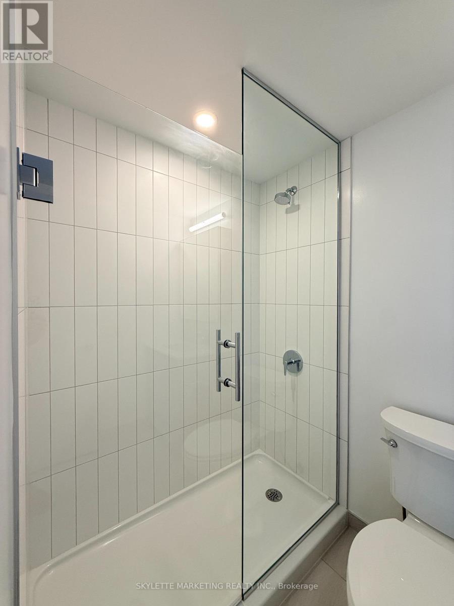 1405 - 15 David Salomon Drive, Toronto, Ontario  M3C 0T2 - Photo 20 - C14118684