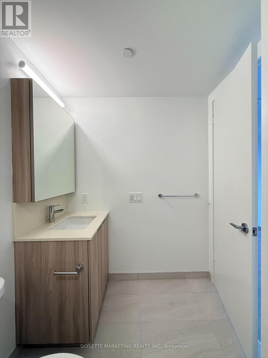 1405 - 15 David Salomon Drive, Toronto, Ontario  M3C 0T2 - Photo 21 - C14118684