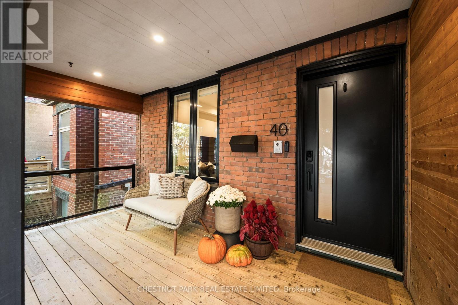 40 Morse Street, Toronto (South Riverdale), Ontario  M4M 2P6 - Photo 2 - E14118664