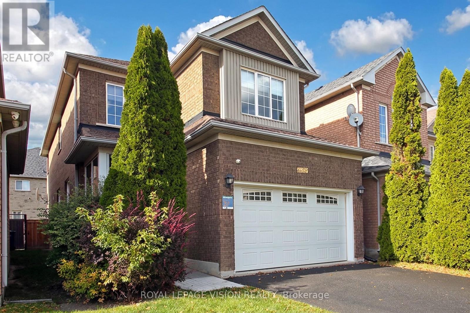 3493 Mcdowell Drive, Mississauga, Ontario L5M 6R6 - Photo 2 - W13808558