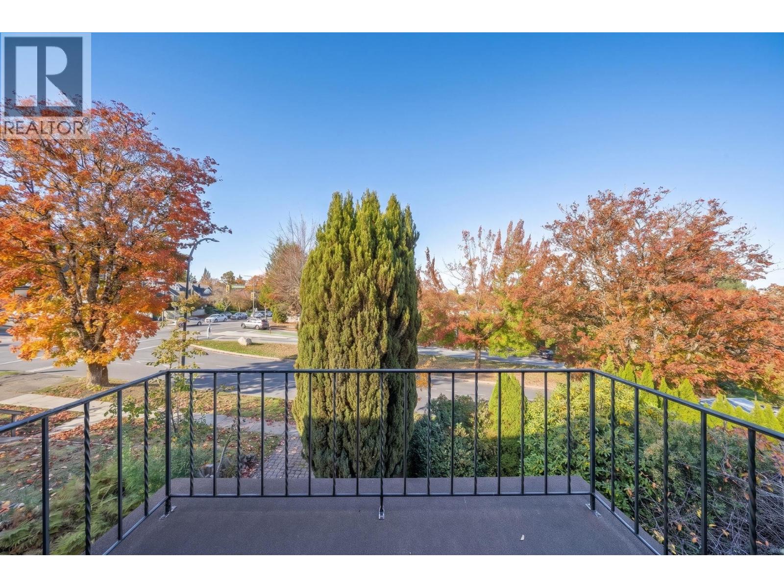 3588 W KING EDWARD AVENUE