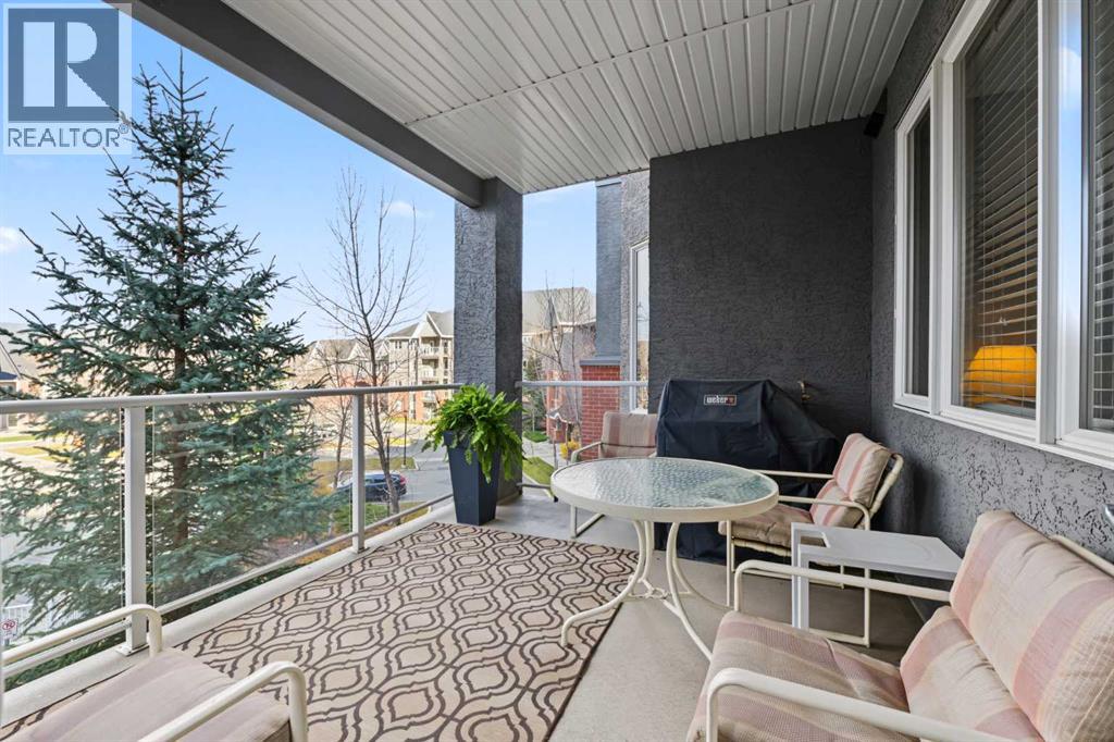 330, 15 Everstone Drive SW