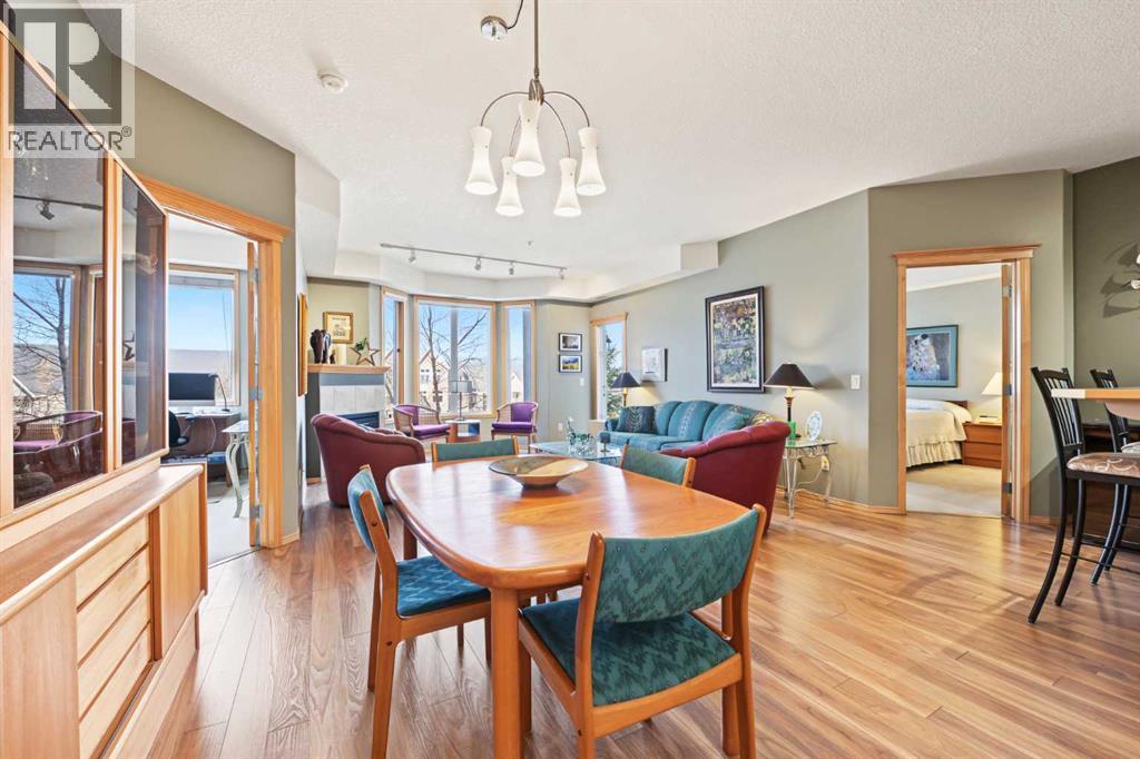 330, 15 Everstone Drive SW