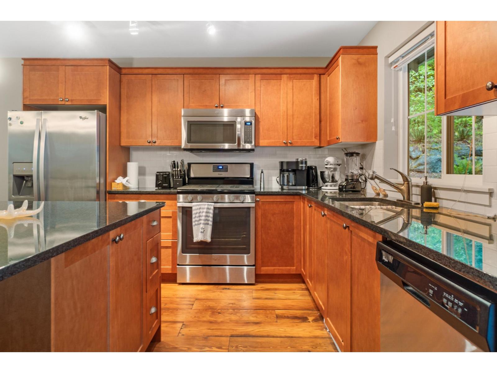 43505 Blue Grouse Lane, Cultus Lake South, Lindell Beach, British Columbia V2R 0X8 - Photo 10 - R3178152