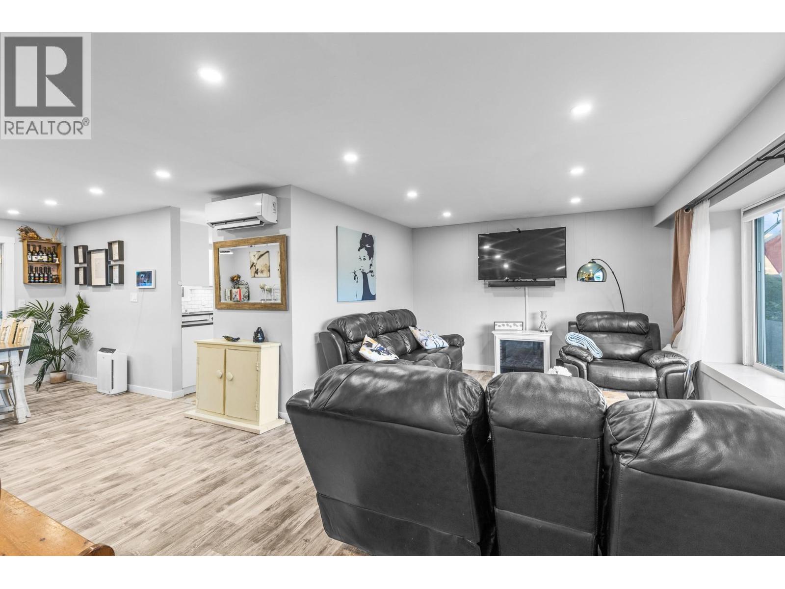 8704 Jubilee Drive, Osoyoos, British Columbia  V0H 1V0 - Photo 8 - 10404349