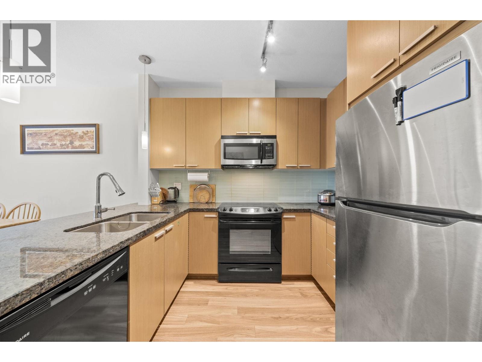 205 5388 Grimmer Street, Burnaby, British Columbia  V5H 0B9 - Photo 8 - R3178614