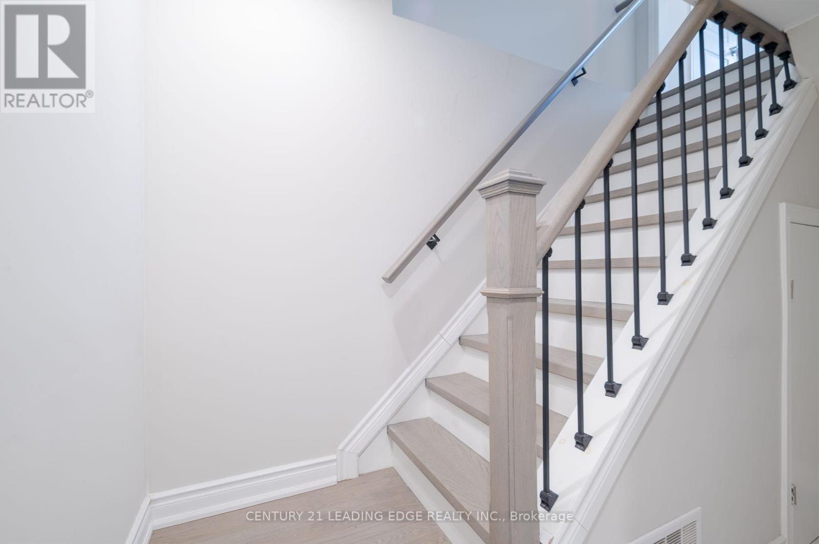 Lower - 314 Grove Street E, Barrie, Ontario  L4M 5J3 - Photo 4 - S14118744